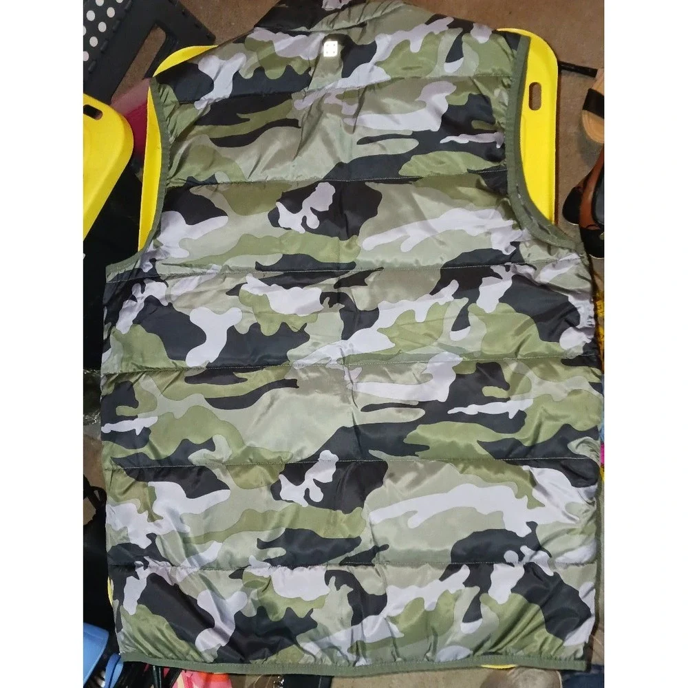 NEW Swiss Tech Men's Camo Performance Puffer Vest,‎ Size Medium